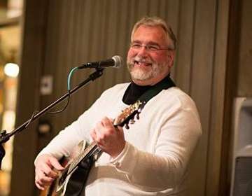 Event Irish Pub Night - Soup Sip and Song with Rich Follett