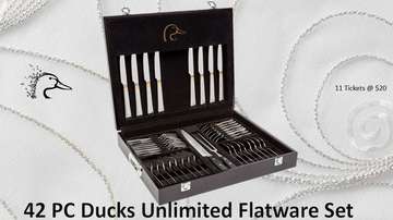 Event 42 Pc Ducks Unlimited Flatware Set