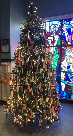 Event Holy Cross Church Giving Tree Christmas 2022
